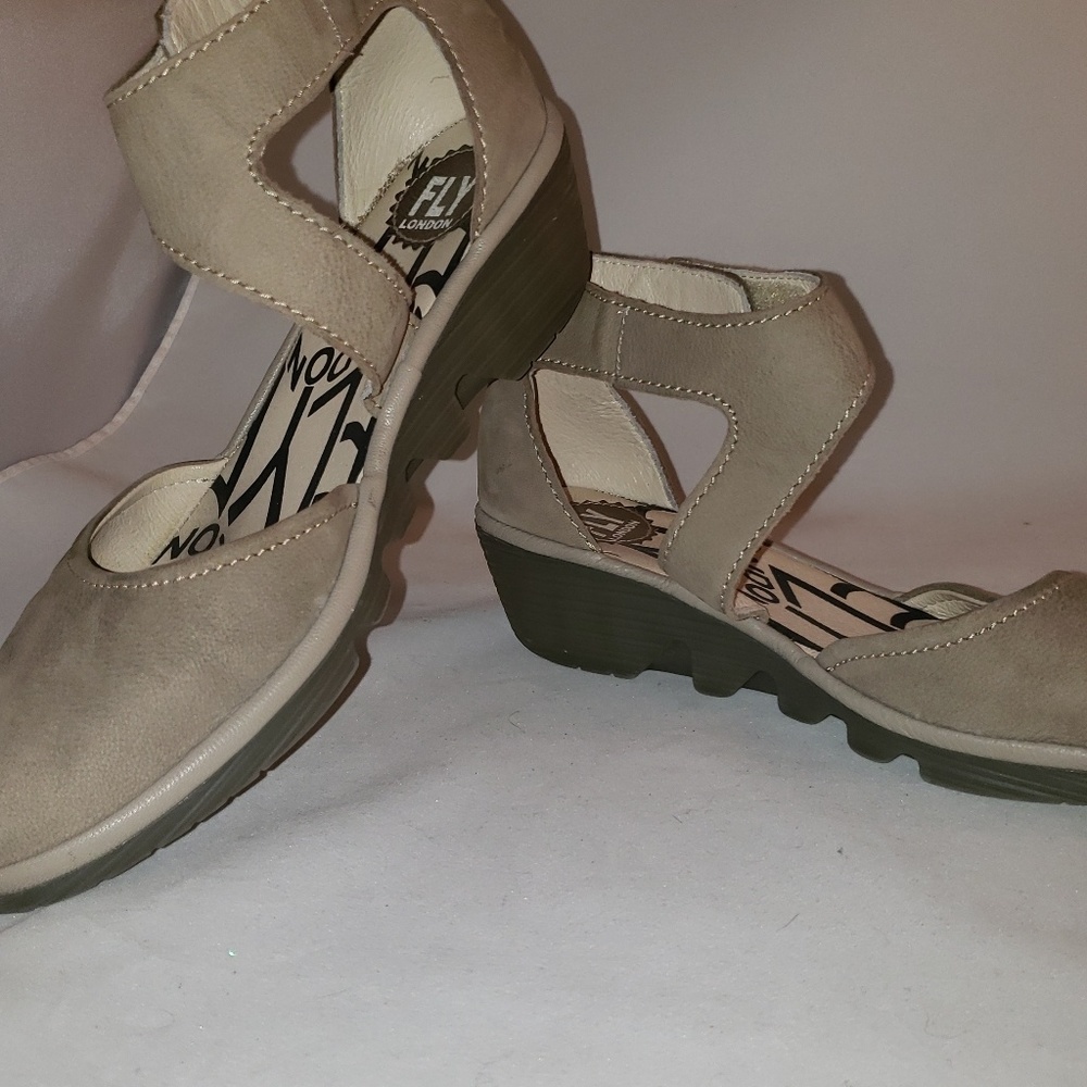 Fly London shoe